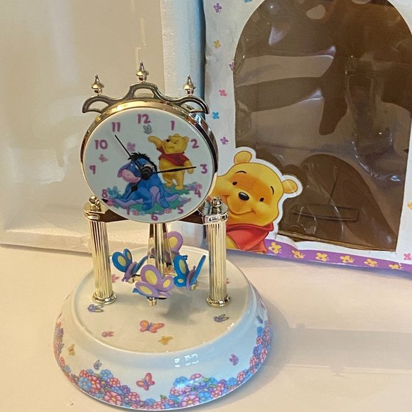 DISNEY WINNIE THE POOH Anniversary Clock Pendulum - Picture 1 of 16